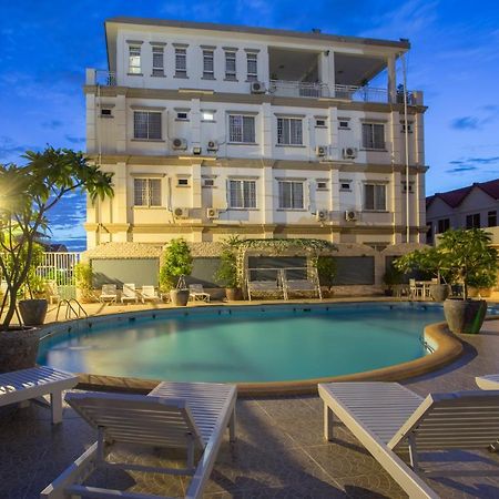 Mekongview 1 Condotel พนมเปญ ภายนอก รูปภาพ