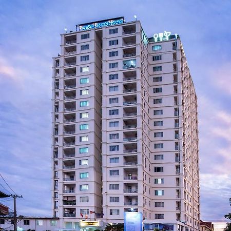 Mekongview 1 Condotel พนมเปญ ภายนอก รูปภาพ