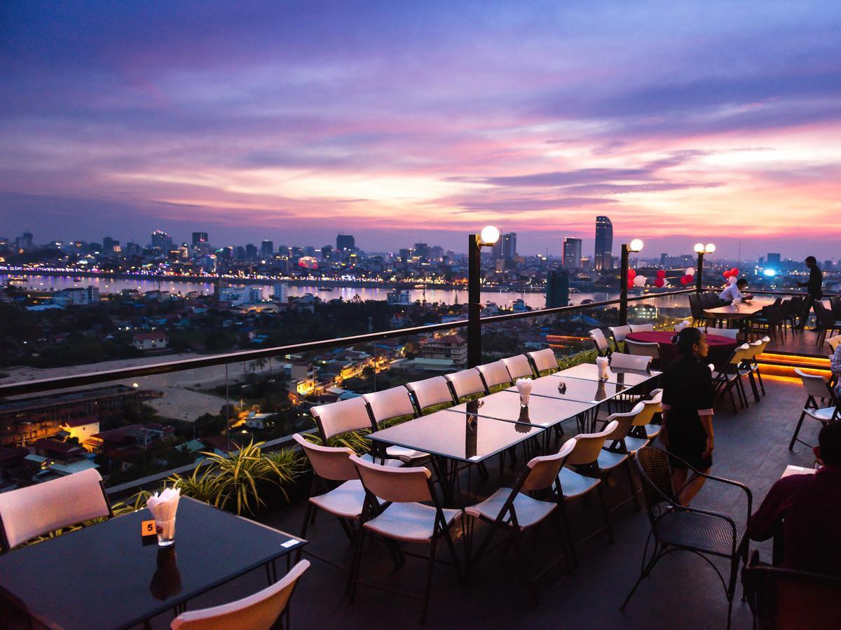 Mekongview 1 Condotel พนมเปญ ภายนอก รูปภาพ