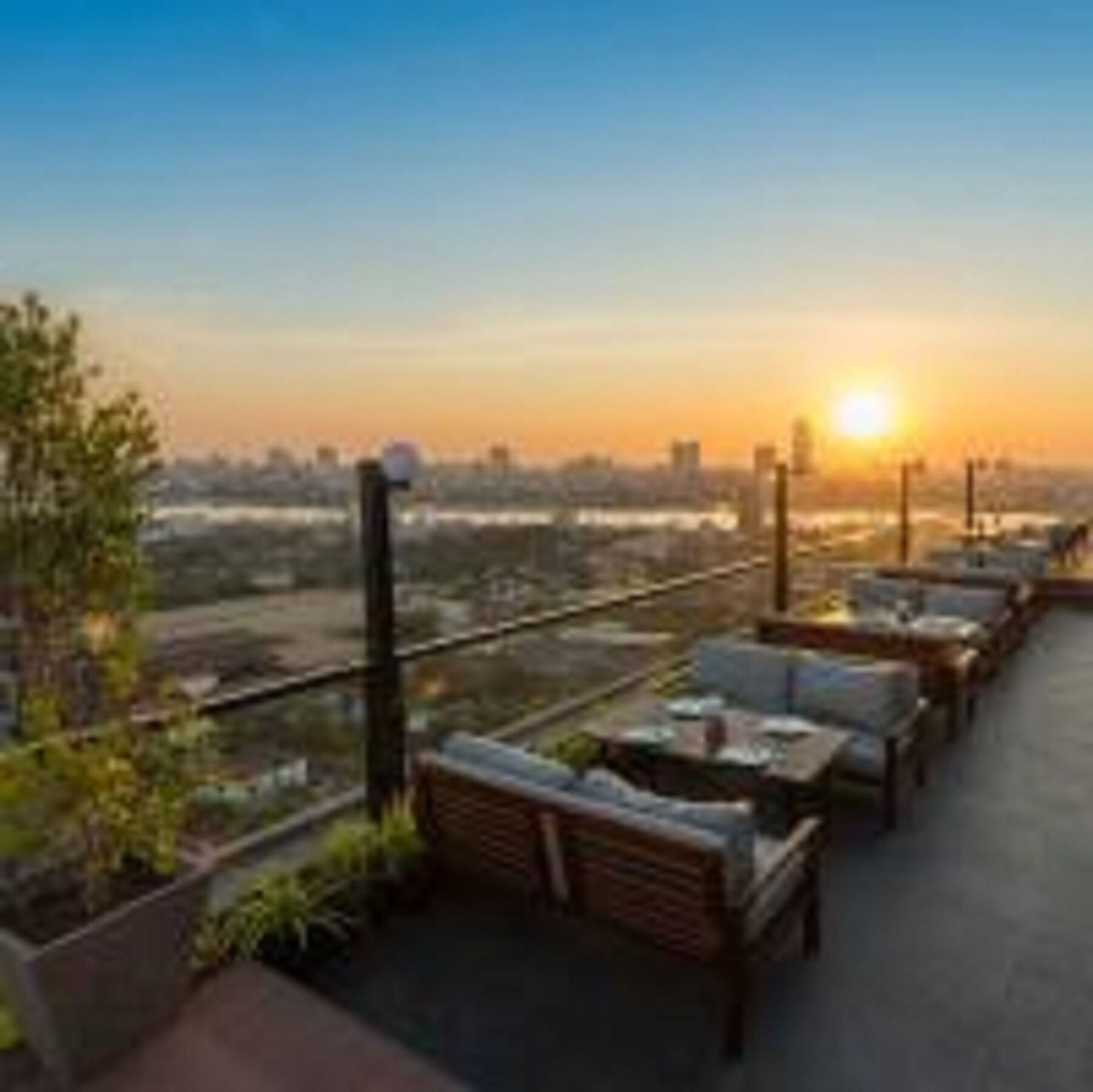 Mekongview 1 Condotel พนมเปญ ภายนอก รูปภาพ
