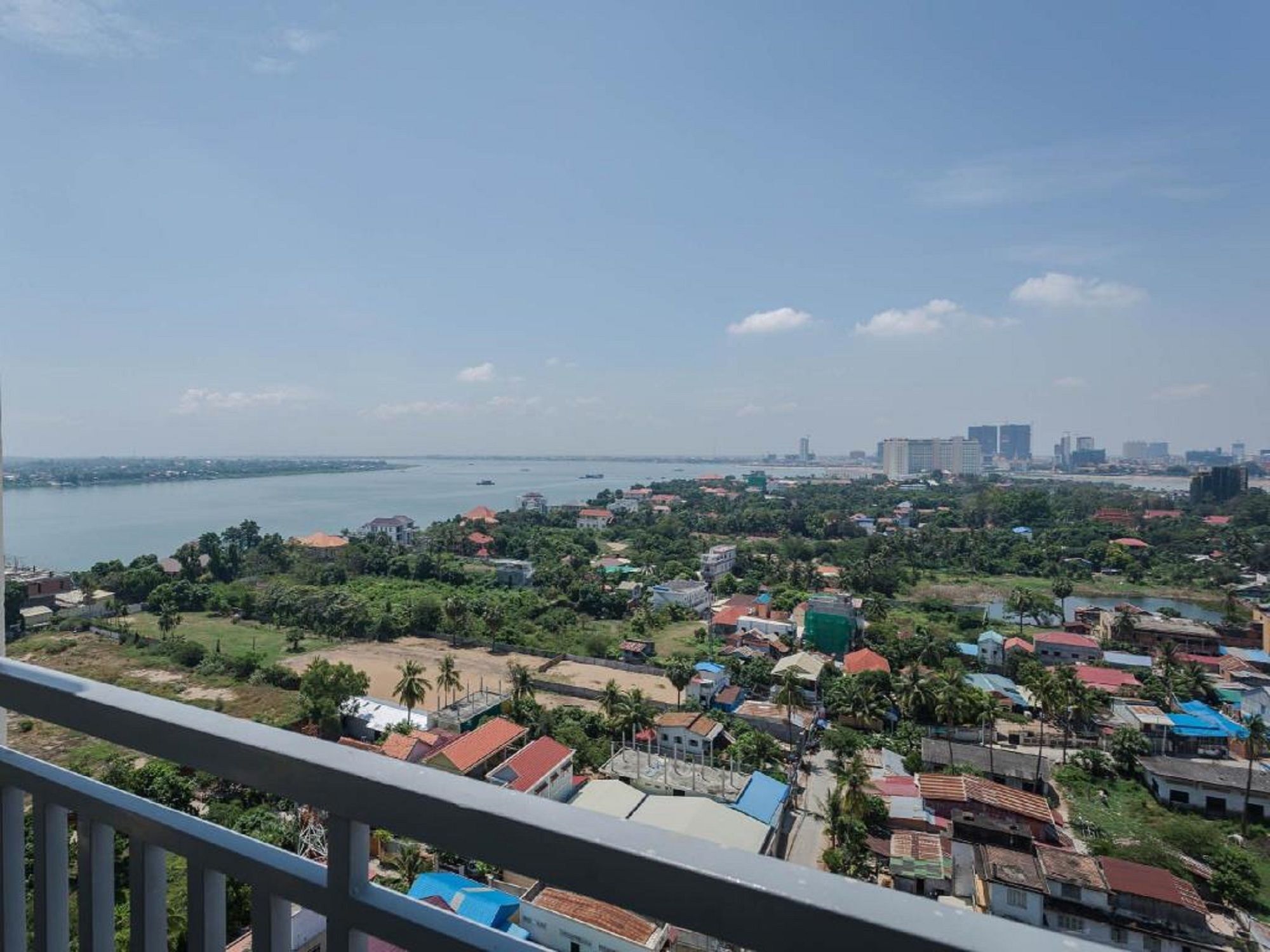 Mekongview 1 Condotel พนมเปญ ภายนอก รูปภาพ