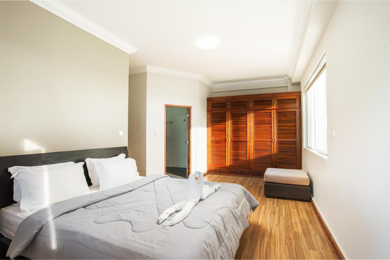 Mekongview 1 Condotel พนมเปญ ภายนอก รูปภาพ