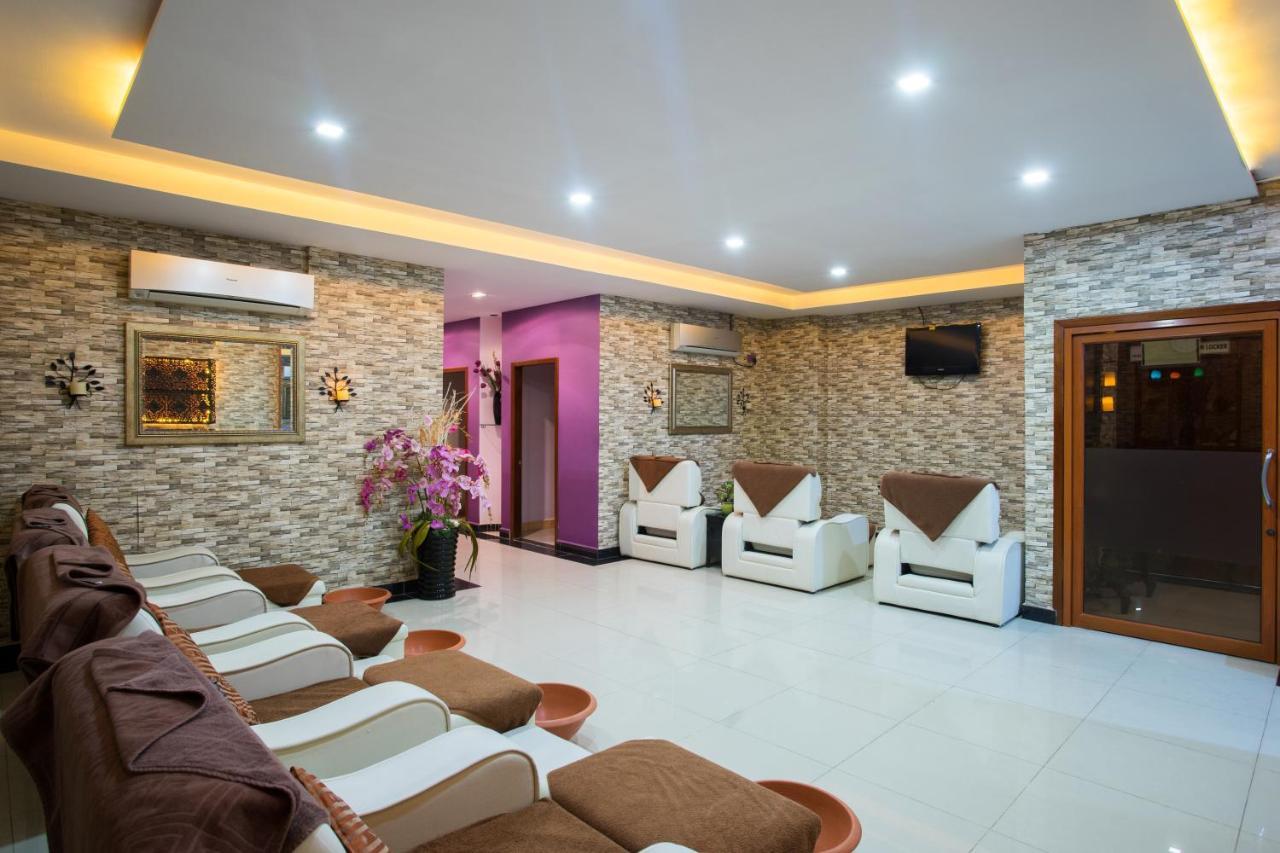 Mekongview 1 Condotel พนมเปญ ภายนอก รูปภาพ