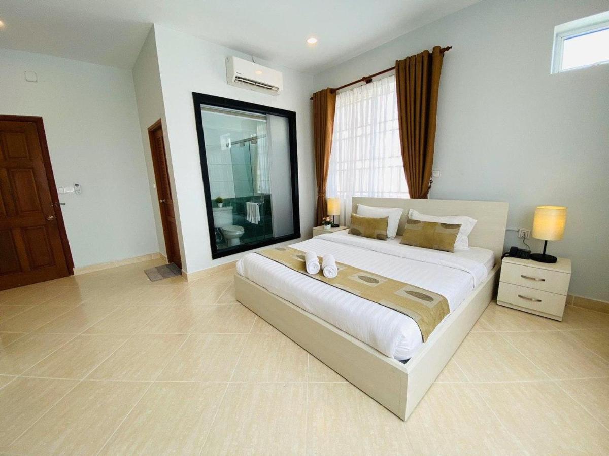 Mekongview 1 Condotel พนมเปญ ภายนอก รูปภาพ