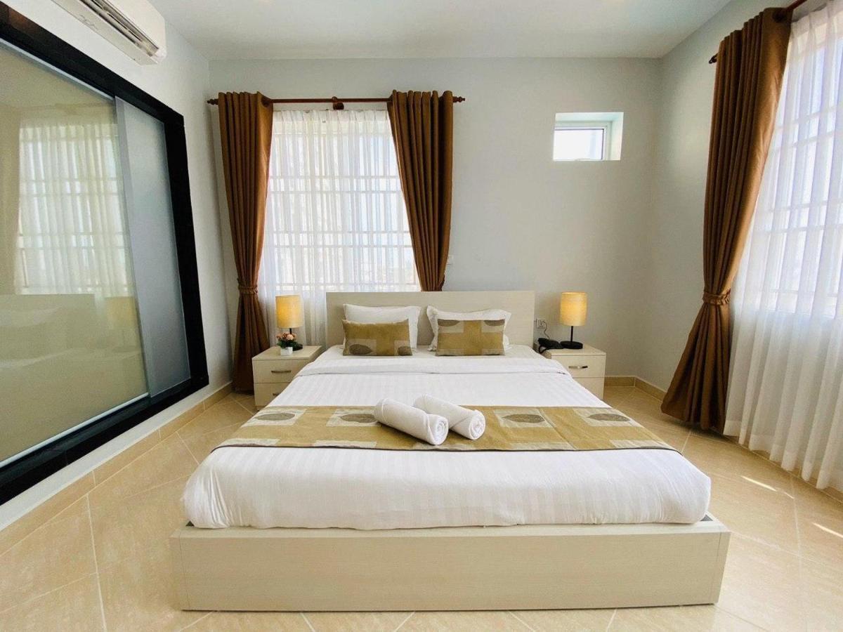 Mekongview 1 Condotel พนมเปญ ภายนอก รูปภาพ